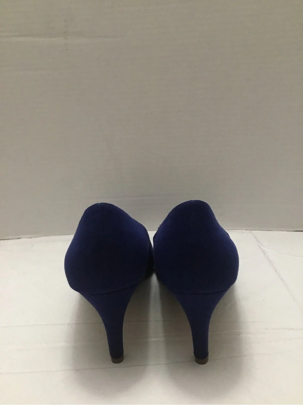 Nine West Royal Blue Pointed Toe Pumps Stiletto Heel Size 7.5 Like New - Picture 4 of 12